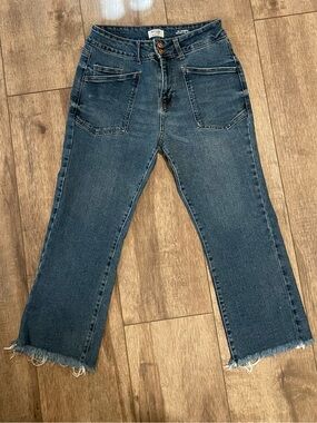 Kensie Vintage Luxe The Savannah High Rise Flare Crop Jeans Raw Hem Size 8/29.